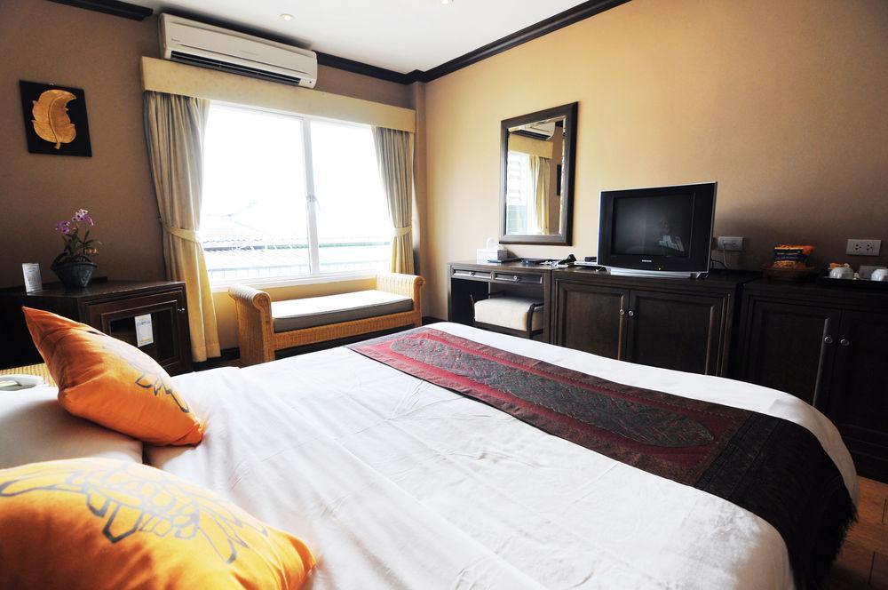 Baan Sukhumvit Soi 18 Otel Bangkok Dış mekan fotoğraf