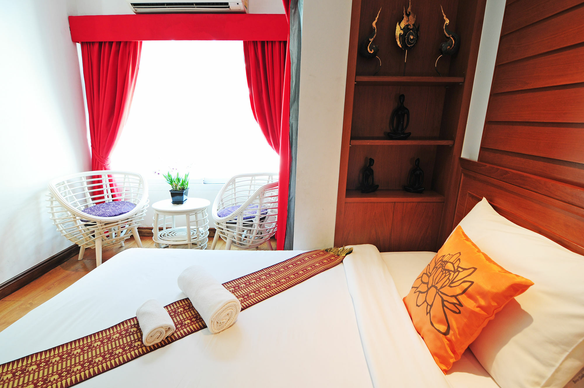 Baan Sukhumvit Soi 18 Otel Bangkok Dış mekan fotoğraf
